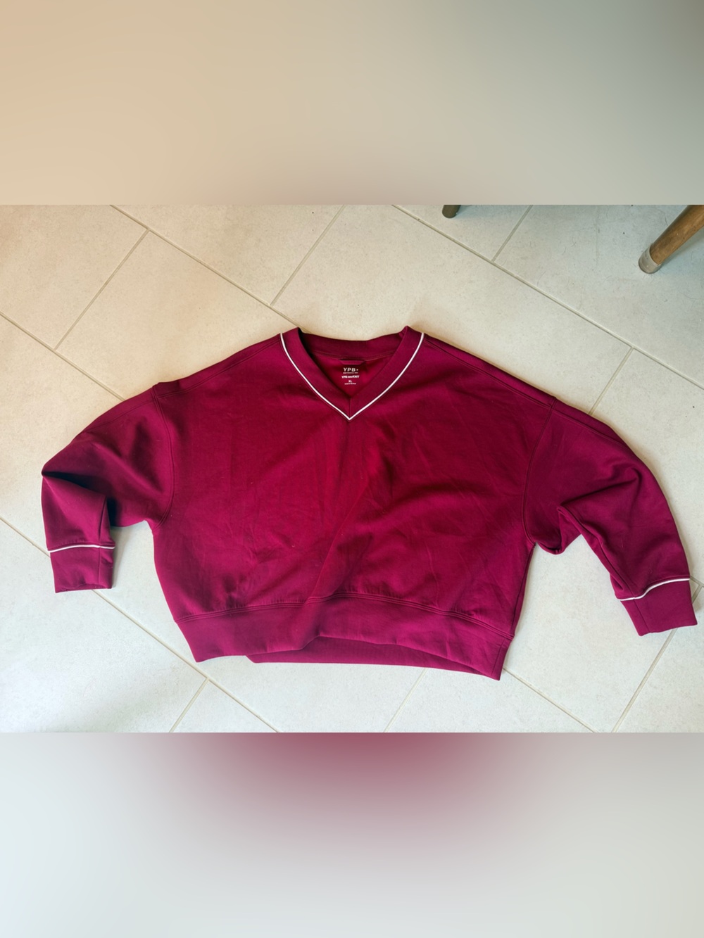 YPB Abercrombie & Fitch Neoknit v-neck cropped active sweatshirt size XL EUC